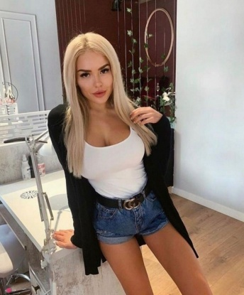 Валюша, 24 года